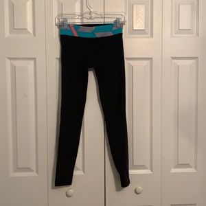 Ivivva/Lululemon black leggings! kids 12/women 2-4